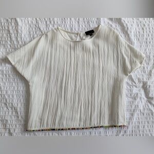 Lumiere Cream Textured Tee with Colorful Hem